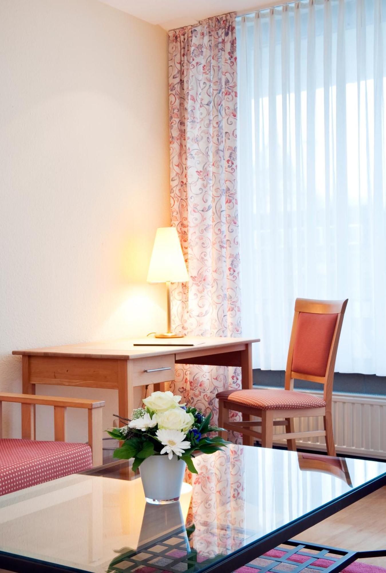 Appartements Am Kleeblatt Вупертал Екстериор снимка