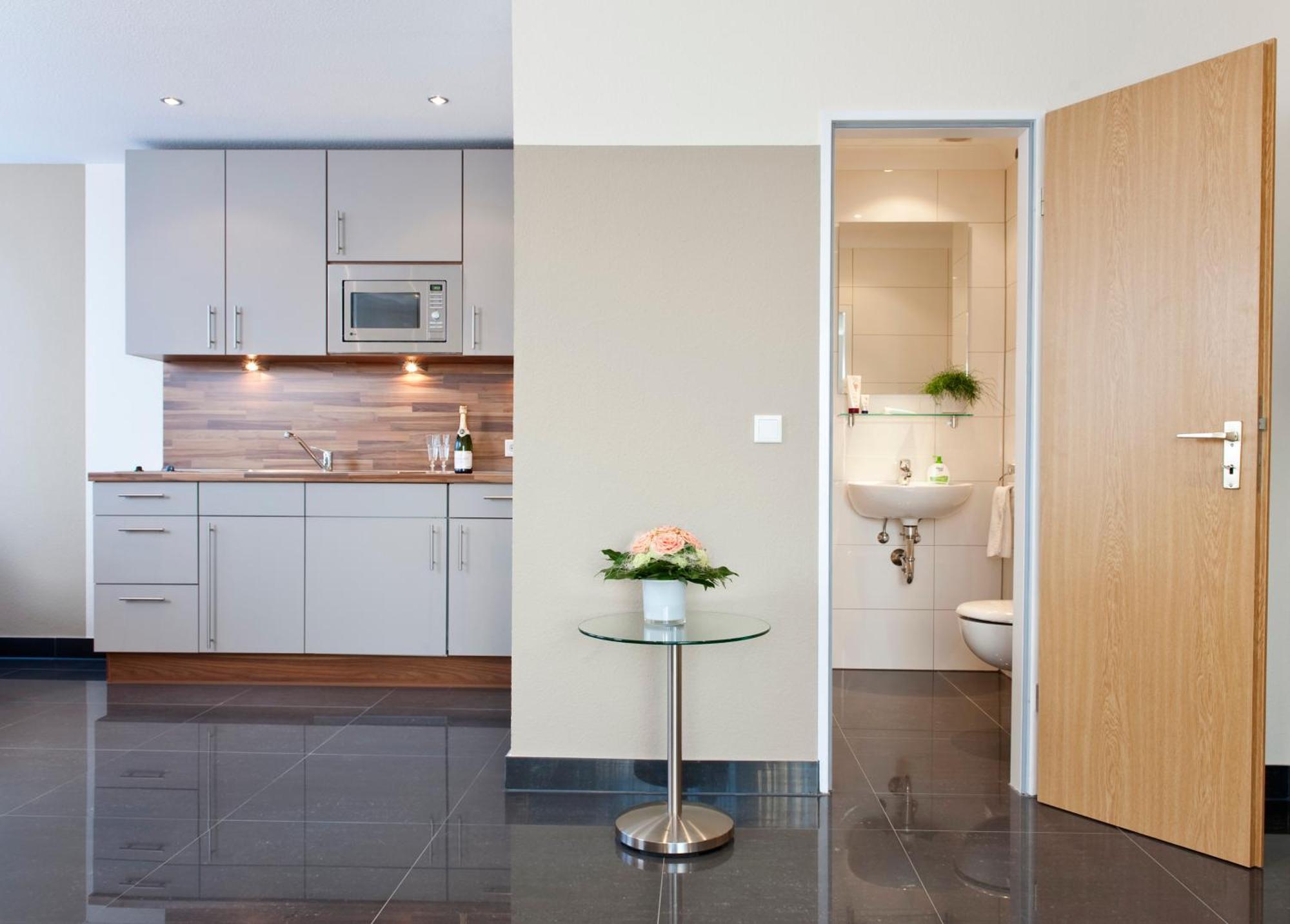 Appartements Am Kleeblatt Вупертал Екстериор снимка